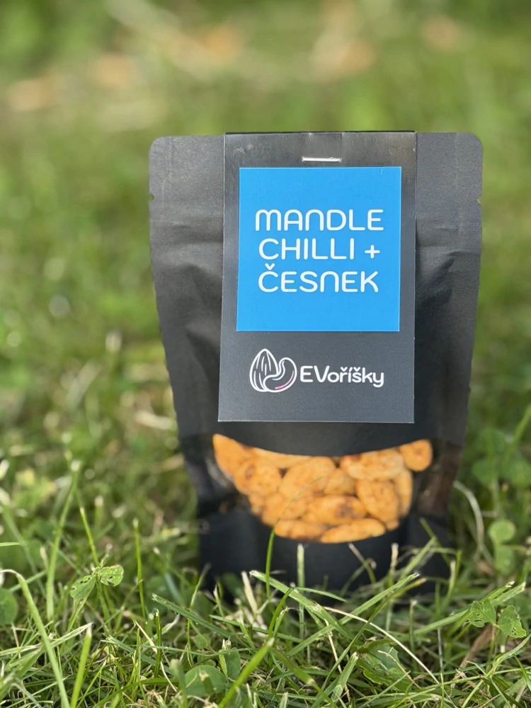 Chilli + česnek mandle